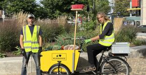 Wijkbakkie: bewoners rijden met een bakfiets door de wijk, maken schoon, drinken hier en daar een bakkie en maken een praatje 